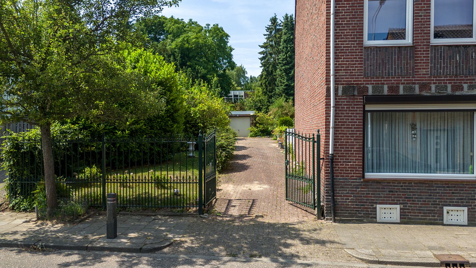 Foto 27 van Meuserstraat 123