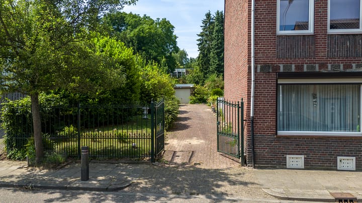 Foto 27 van Meuserstraat 123