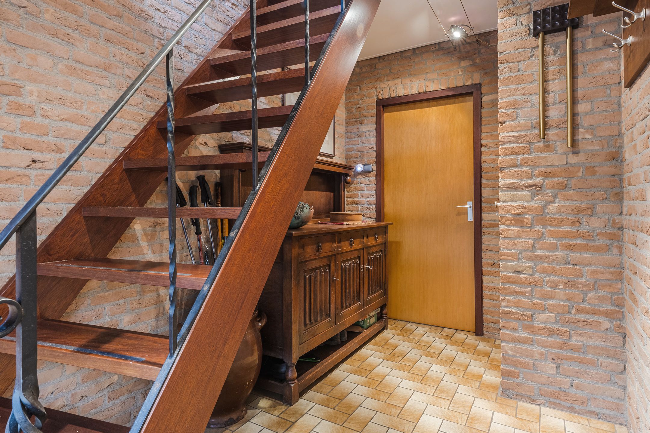 Foto 9 van Lange Wagenstraat 49