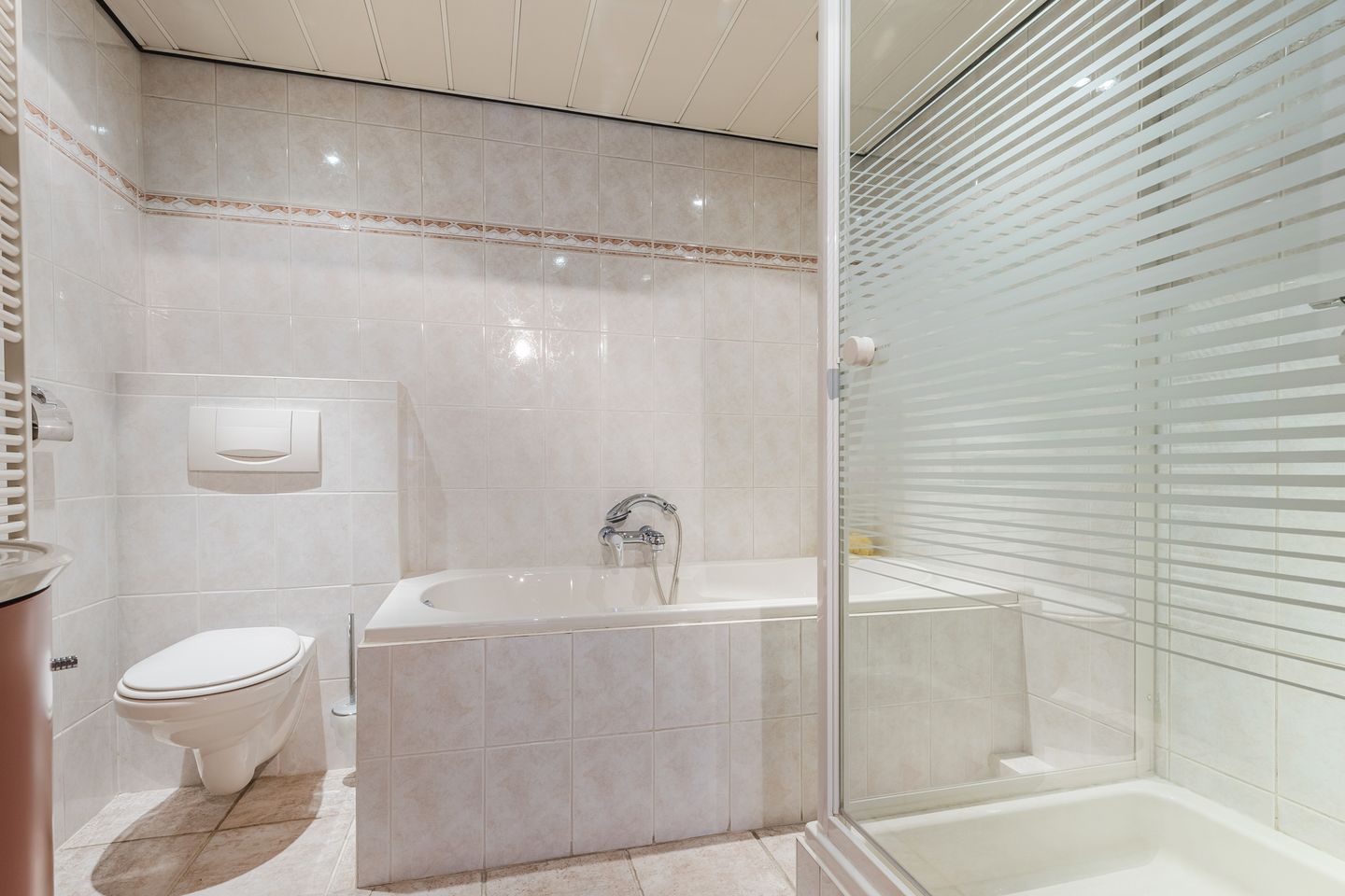 Foto 29 van Lange Wagenstraat 49