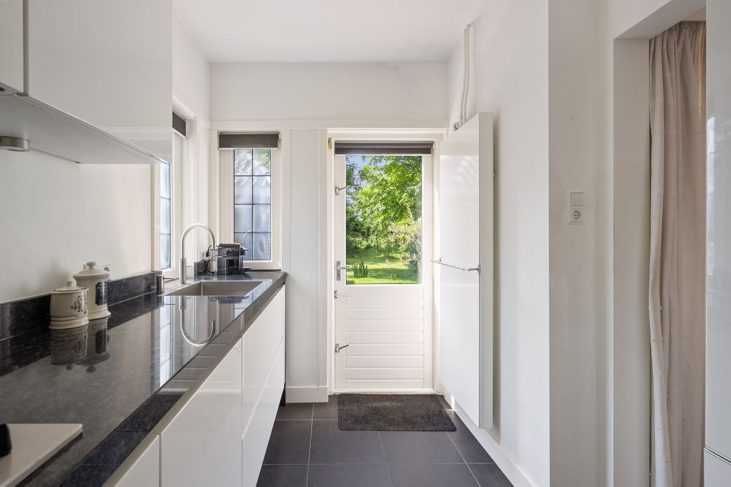 Foto 14 van Ign. Bispincklaan 68