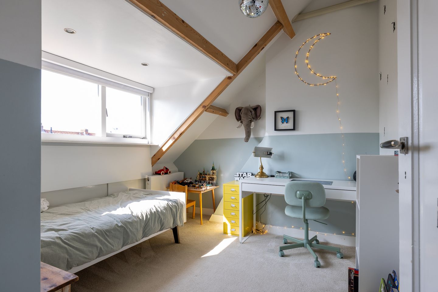 Photo 34 of Leeuweriklaan 2