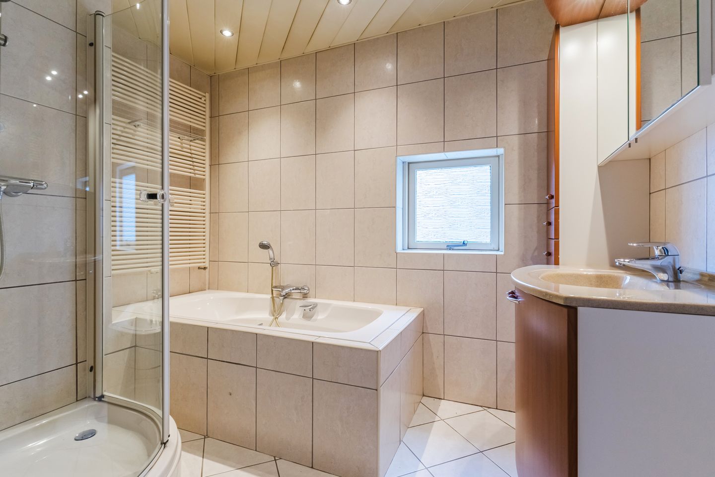 Photo 5 of Waalreseweg 132