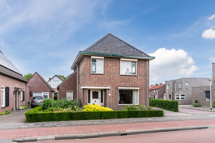 Foto 8 van Waalreseweg 132