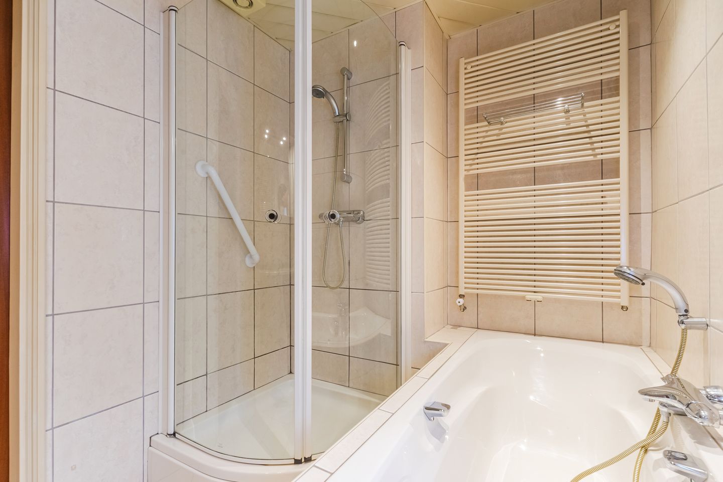 Photo 20 of Waalreseweg 132