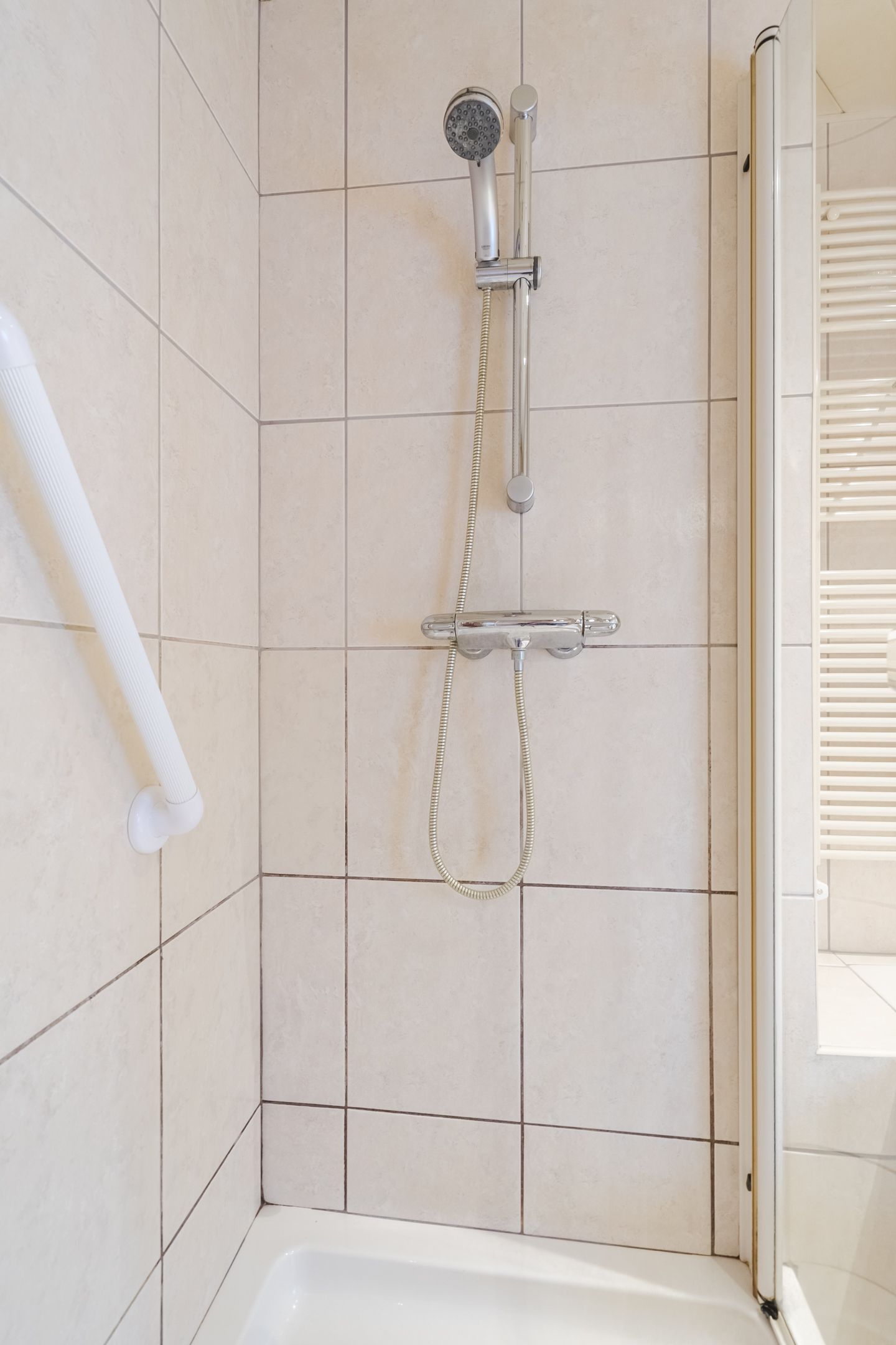 Photo 21 of Waalreseweg 132