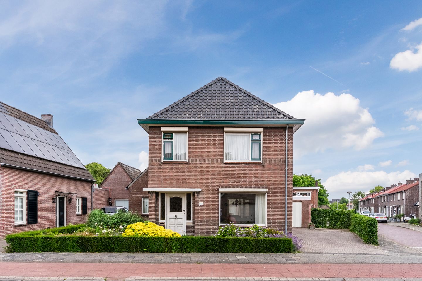 Photo 40 of Waalreseweg 132