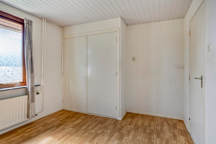 Foto 12 van Korenbloemstraat 7