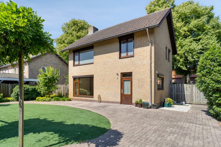 Foto 26 van Korenbloemstraat 7