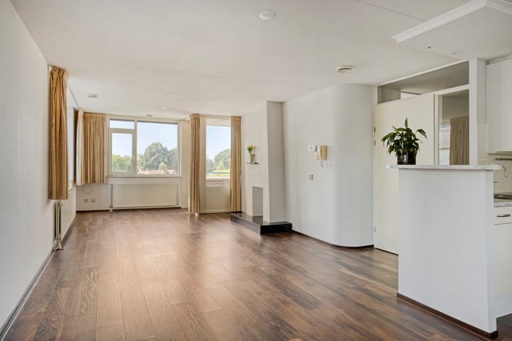 Photo 12 of Van Leeuwenhoeklaan 18