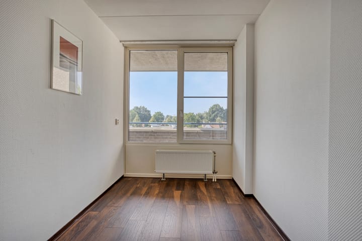 Photo 22 of Van Leeuwenhoeklaan 18