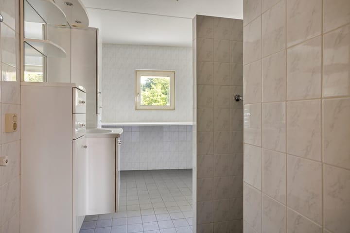 Photo 24 of Van Leeuwenhoeklaan 18