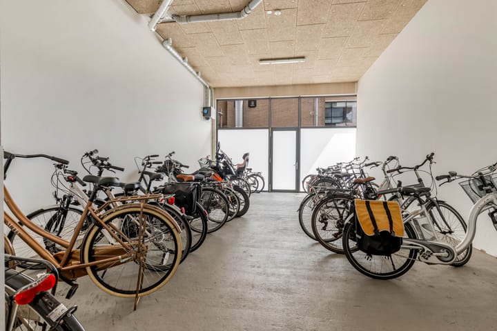 Foto 37 van Makelaarstraat 8-G