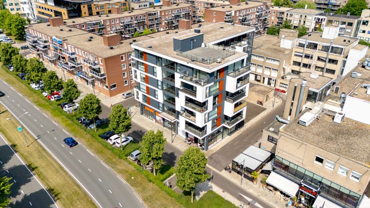 Foto 43 van Makelaarstraat 8-G