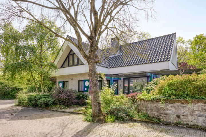 Foto 1 van Mezenhof 8