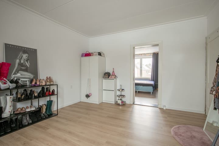 Photo 19 of Kloosterbosstraat 77