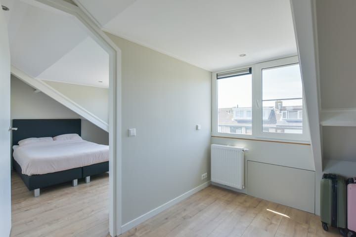 Photo 20 of Aelbert Cuypstraat 13