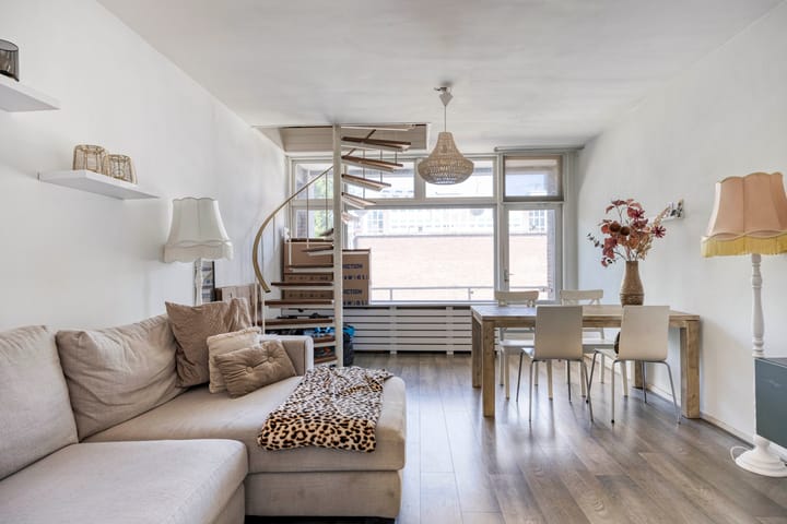 Foto 11 van Witte de Withstraat 11-D