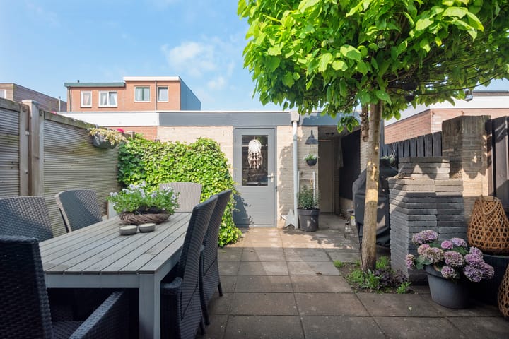 Photo 16 of Schoutenstraat 3