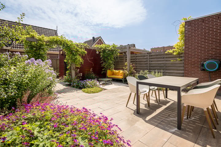 Photo 2 of Watersnip 12