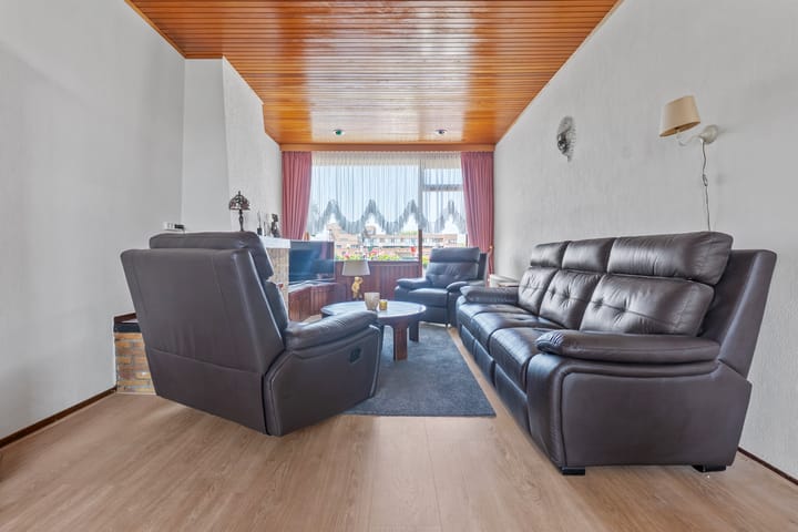 Foto 10 van Pluvierstraat 337