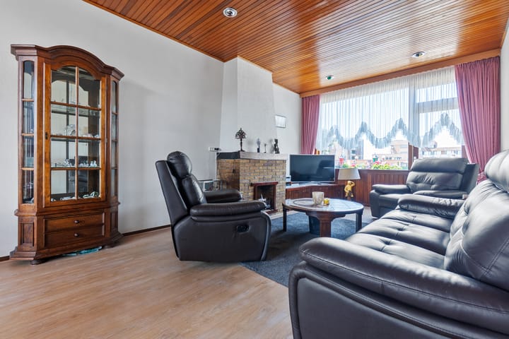 Foto 12 van Pluvierstraat 337