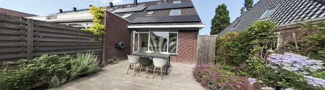 Achtertuin