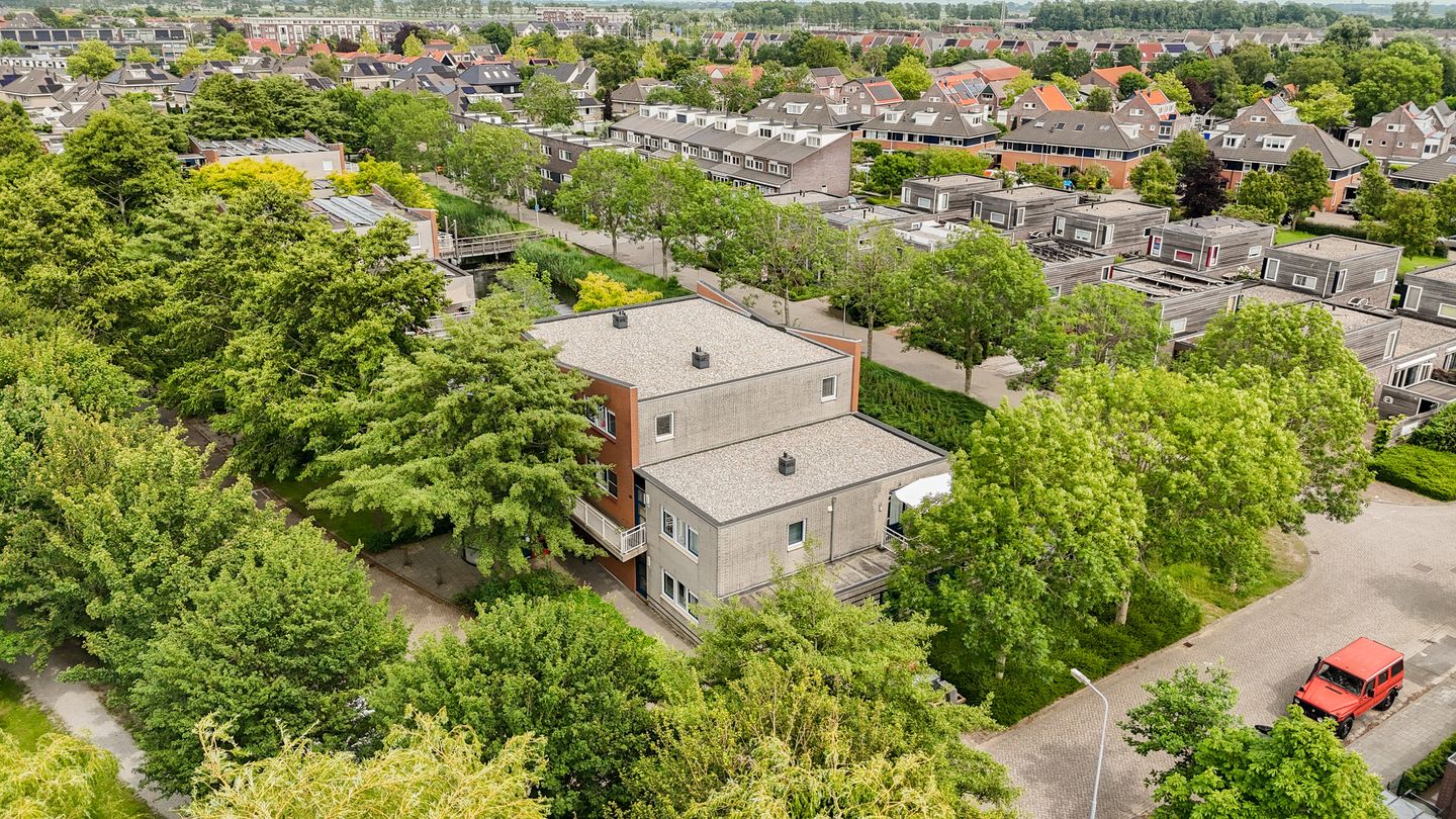 Photo 29 of De Spin 120