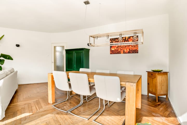 Photo 8 of Bilderdijkstraat 30-RD