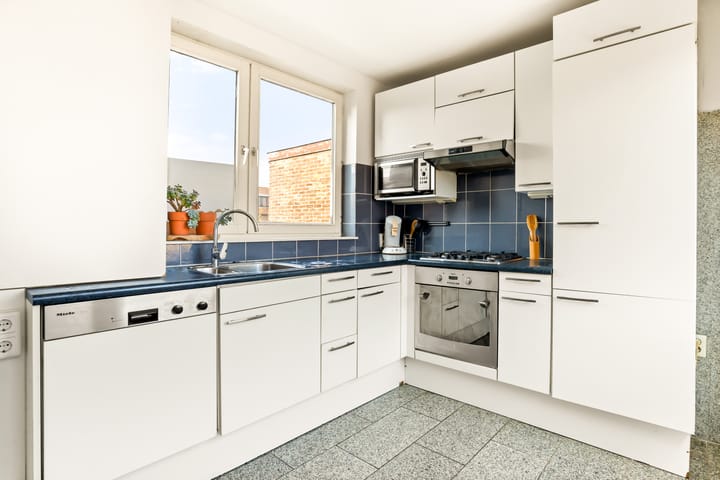 Photo 11 of Bilderdijkstraat 30-RD