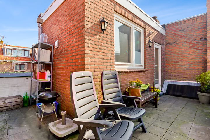 Photo 14 of Bilderdijkstraat 30-RD