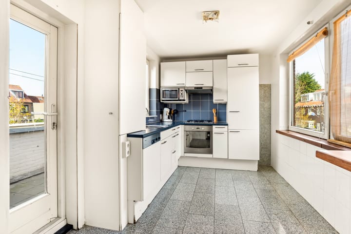 Photo 17 of Bilderdijkstraat 30-RD