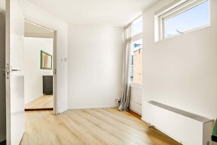 Photo 23 of Bilderdijkstraat 30-RD