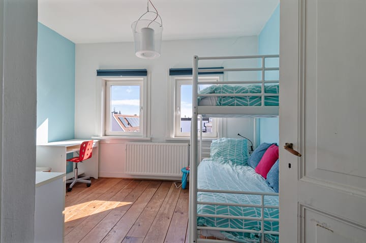 Photo 36 of Oosterparkstraat 23