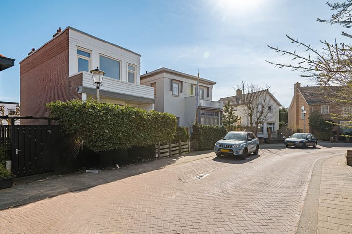 Photo 45 of Oosterparkstraat 23