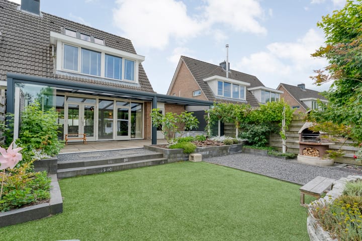 Foto 50 van Topaasdreef 9