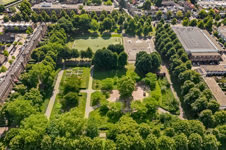 Foto 21 van Gravin van Burenlaan 47