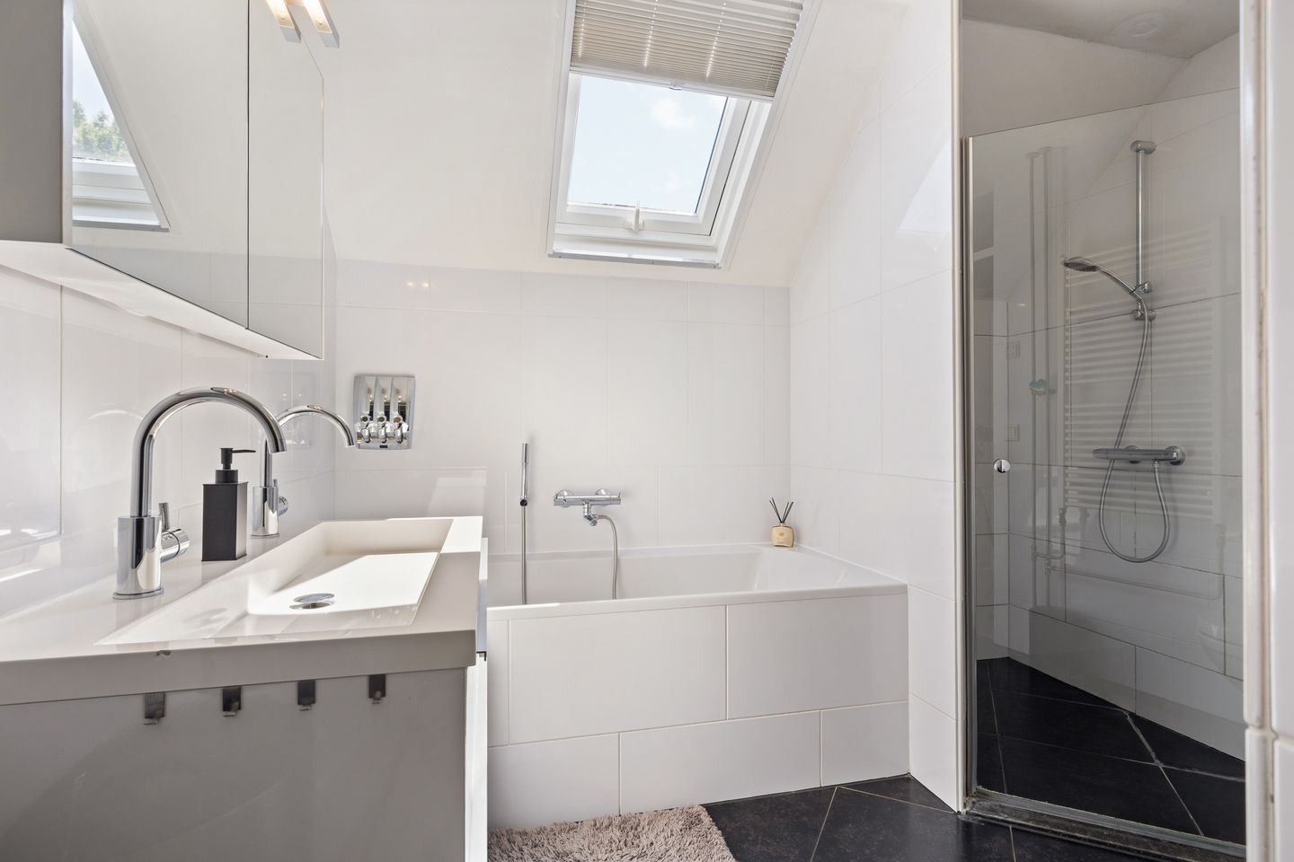 Foto 25 van Uitoord 46