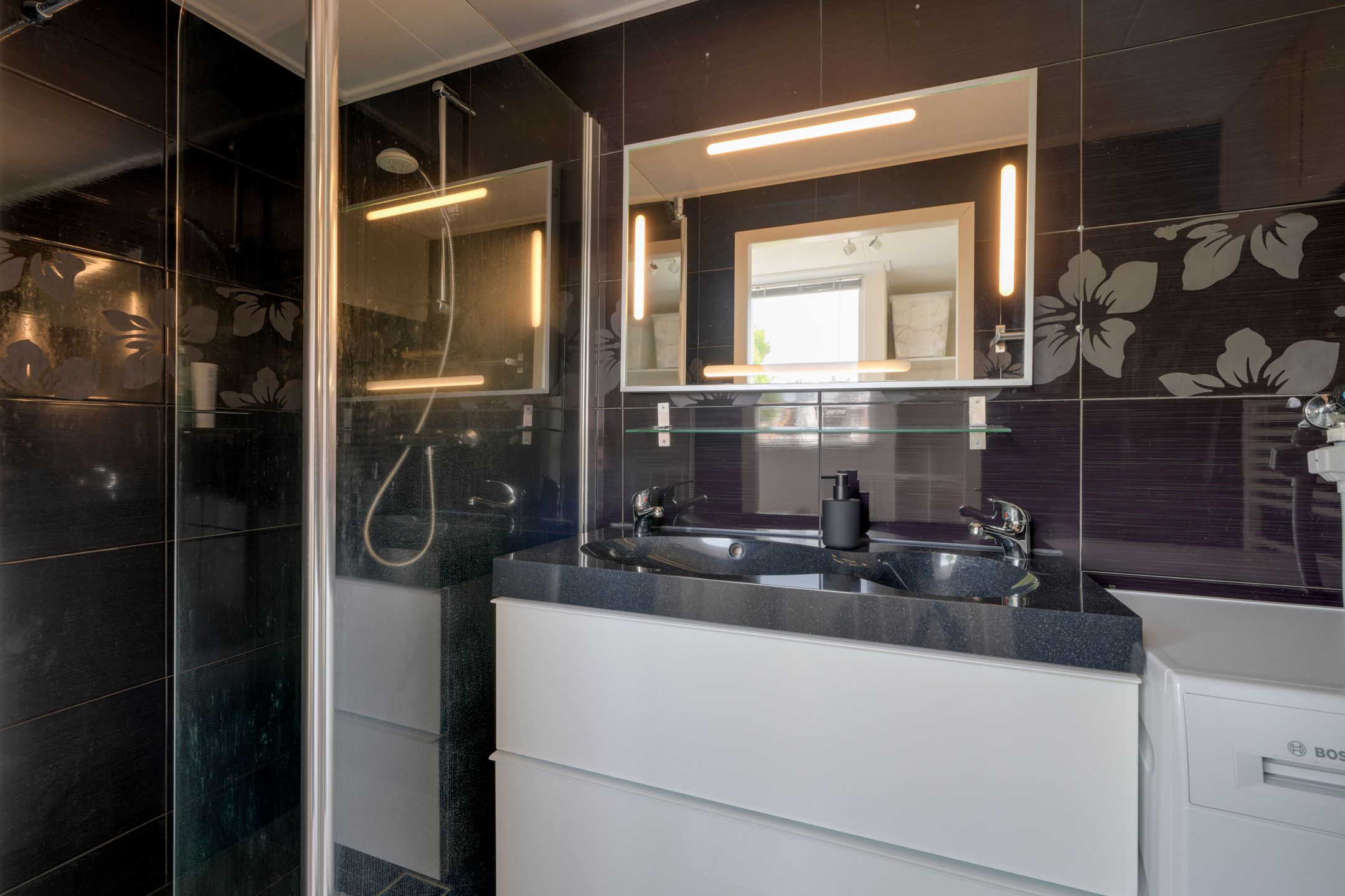 Foto 36 van Burgemeester Fockema Andreaelaan 56