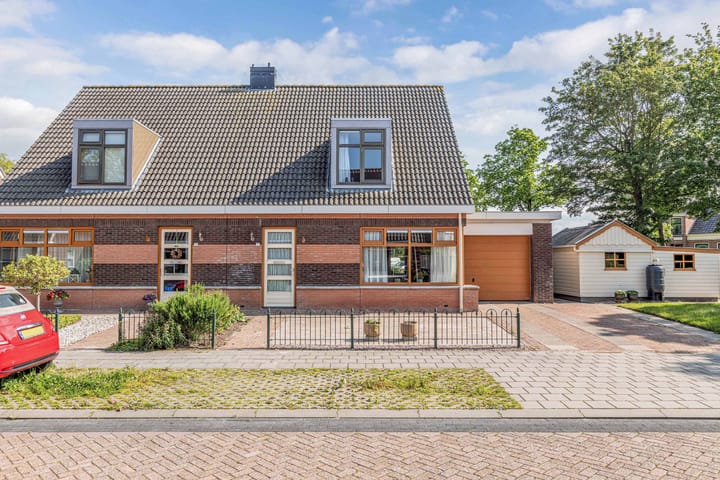 Photo 47 of Dekemastraat 2