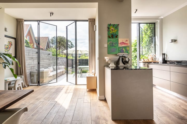 Foto 9 van Julianalaan 14