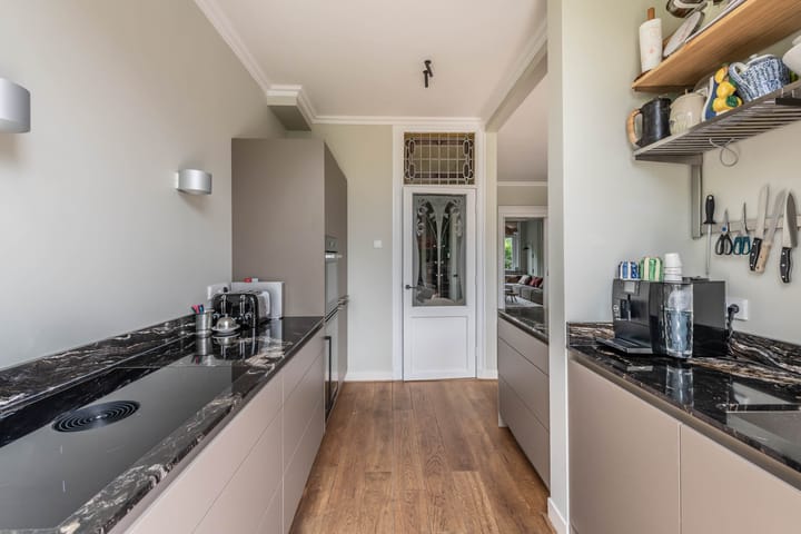 Foto 13 van Julianalaan 14