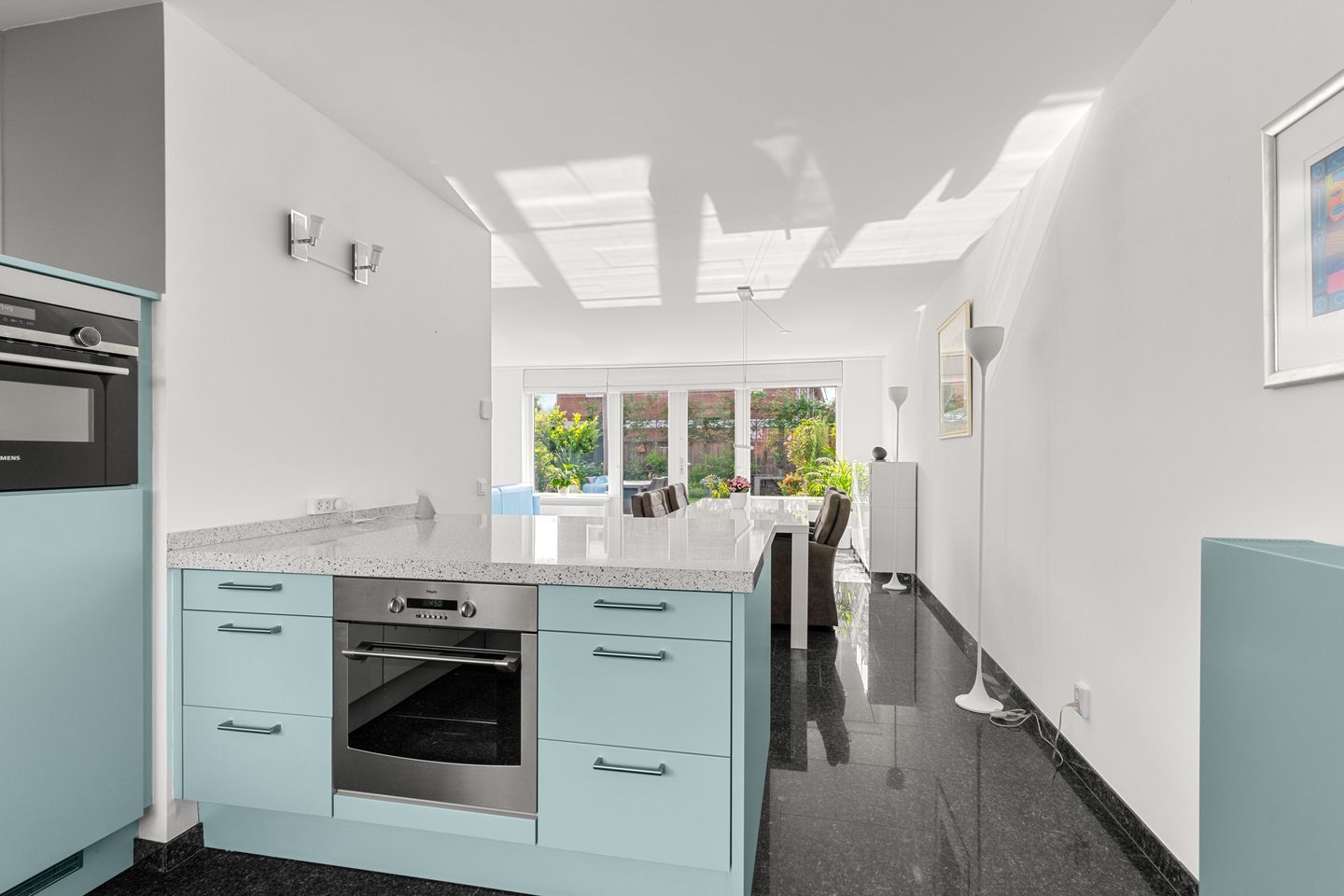 Foto 10 van Regenboog 155