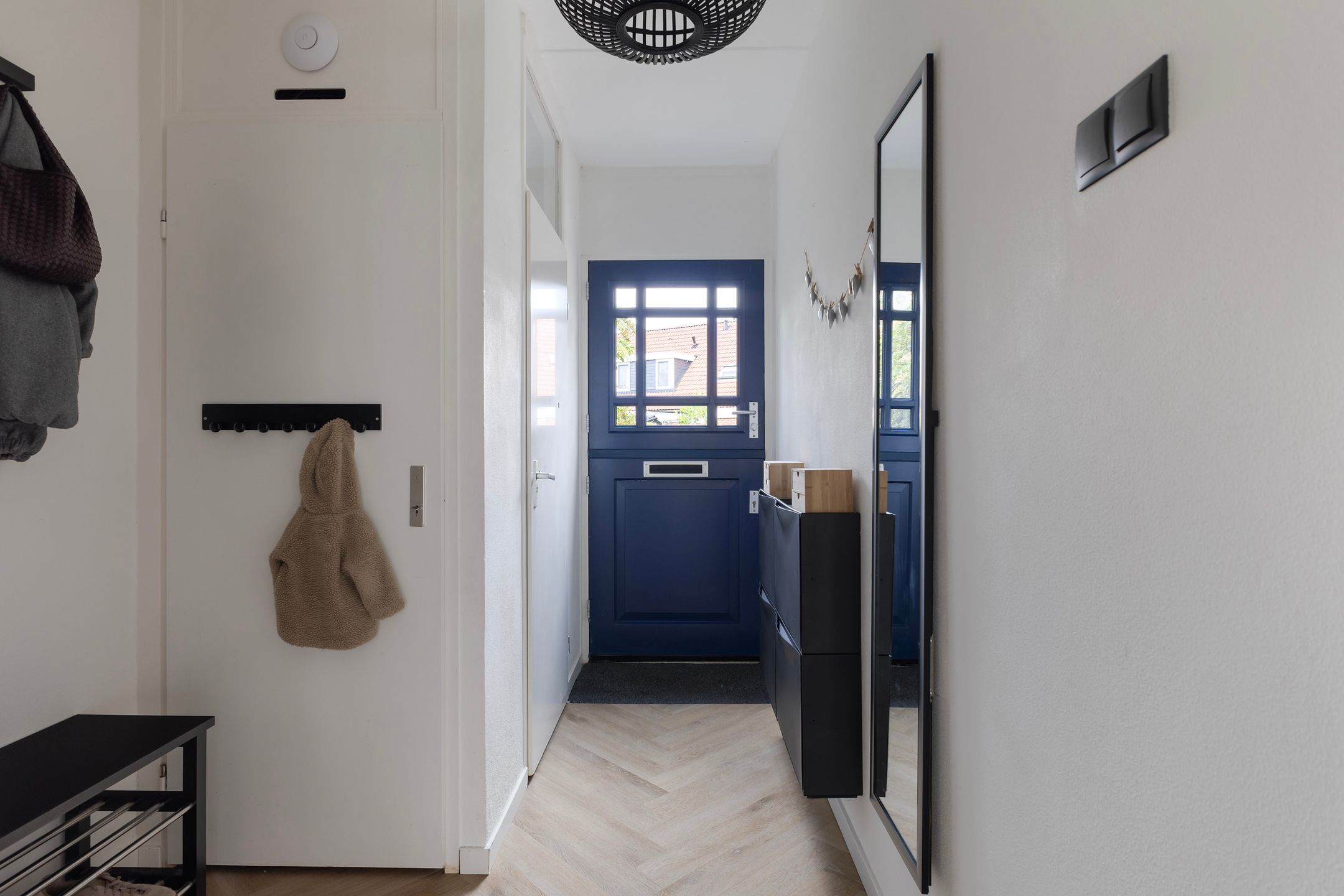 Photo 9 of Pieter Meeterstraat 8