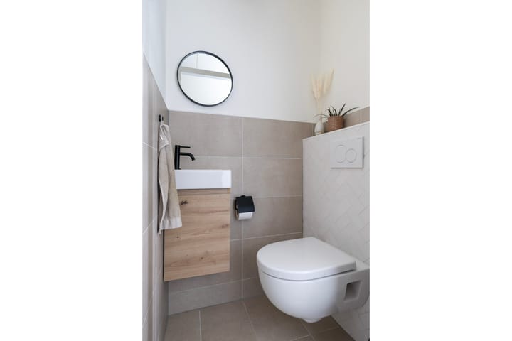 Photo 10 of Pieter Meeterstraat 8