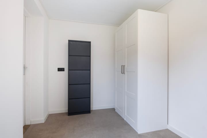 Photo 24 of Pieter Meeterstraat 8