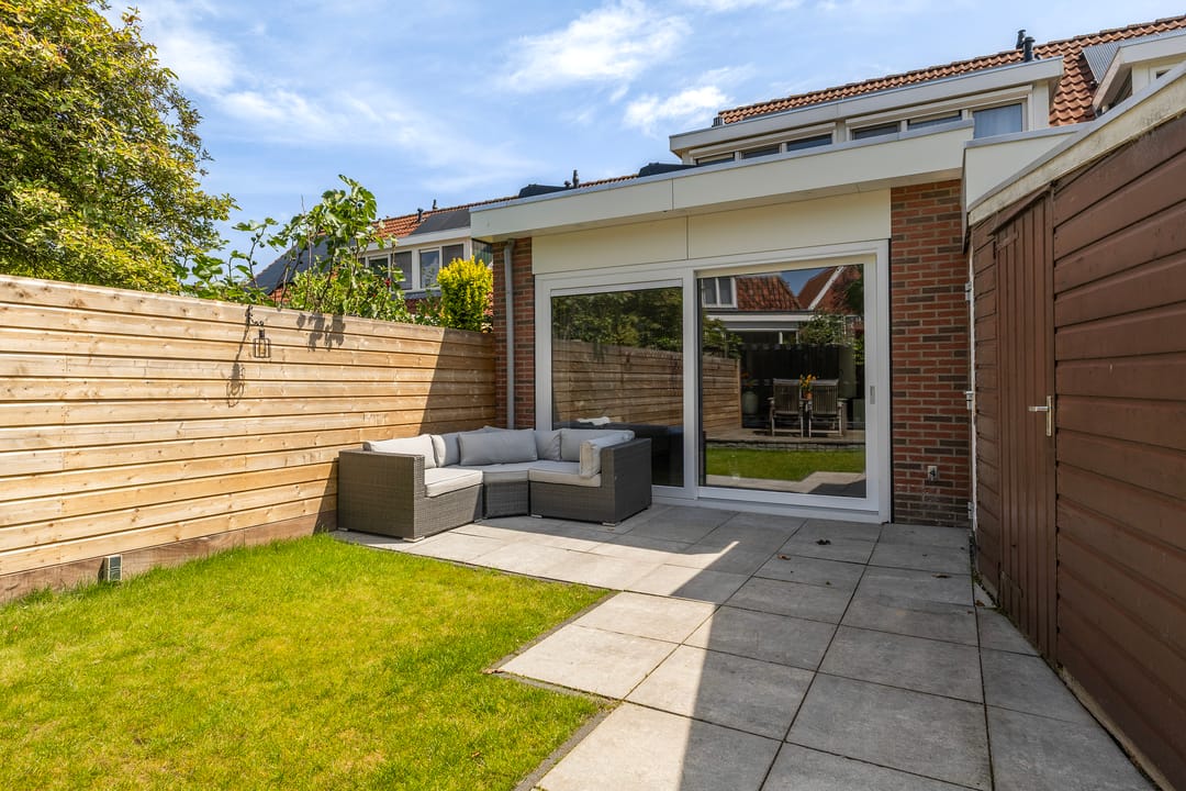 Photo 26 of Pieter Meeterstraat 8