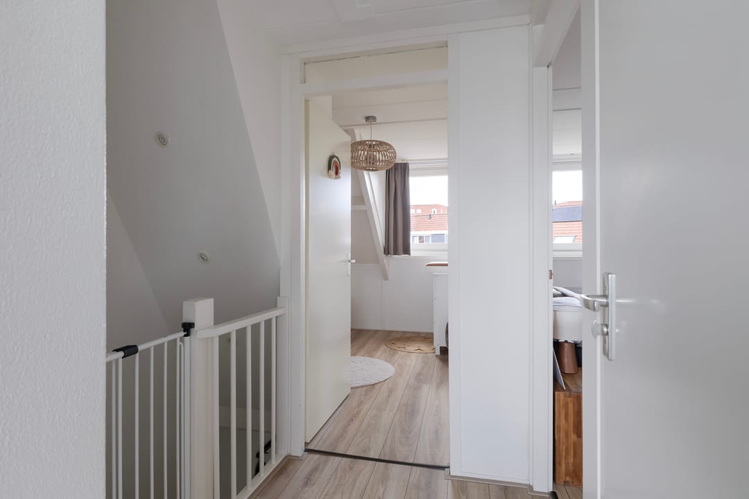 Photo 31 of Pieter Meeterstraat 8