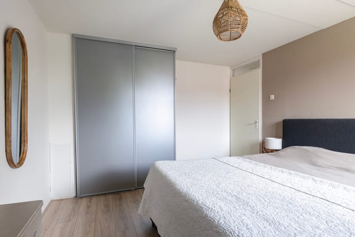 Photo 35 of Pieter Meeterstraat 8