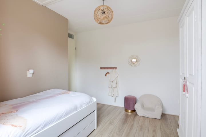 Photo 37 of Pieter Meeterstraat 8